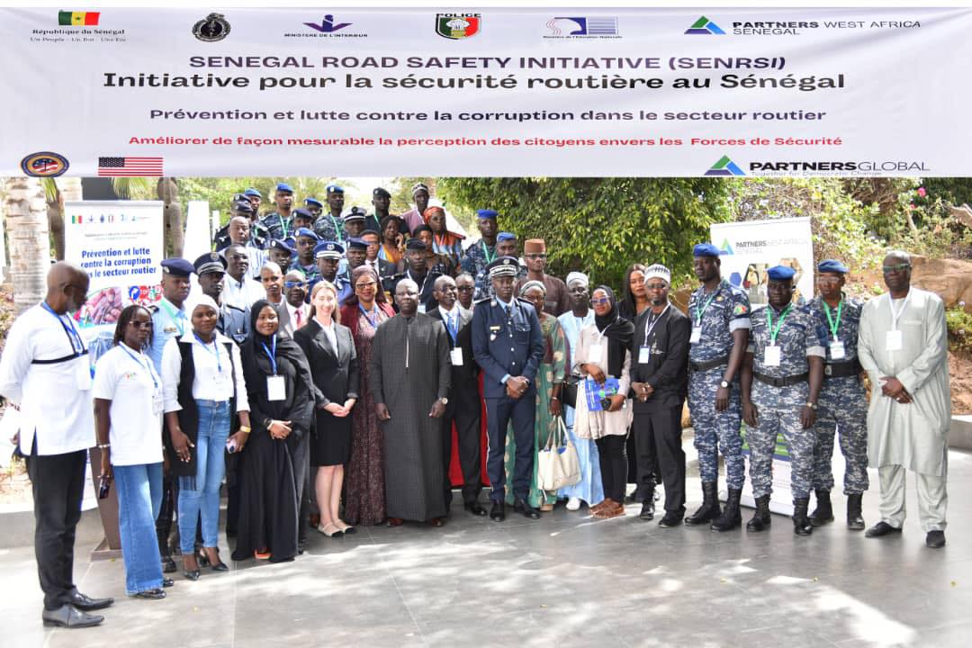 Partners West Africa aux côtés des FDS: la Gendarmerie nationale joue sa partition à la session de formation sur la prévention et la lutte contre la corruption dans le secteur routier - Image 1