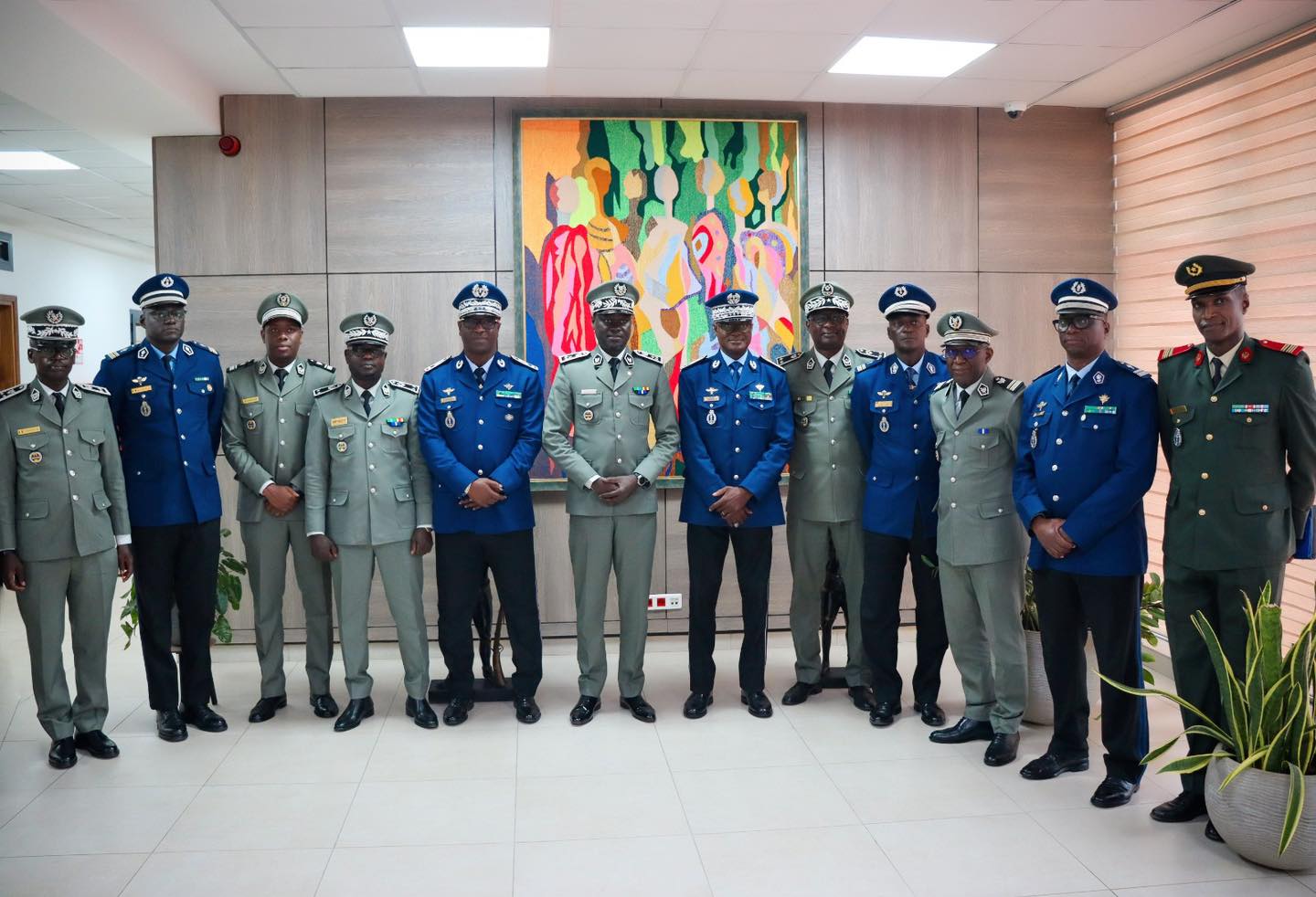 Visite du Directeur Général des Douanes à la Gendarmerie nationale. - Image 2