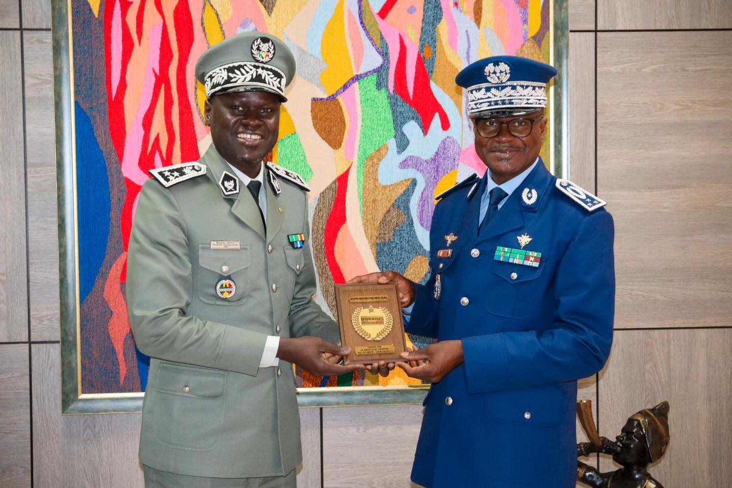 Visite du Directeur Général des Douanes à la Gendarmerie nationale.