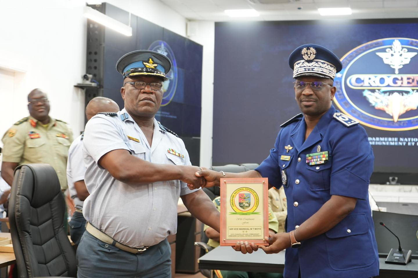 La Gendarmerie nationale reçoit une délégation de l’Université de Défense Nationale du Zimbabwe - Image 6
