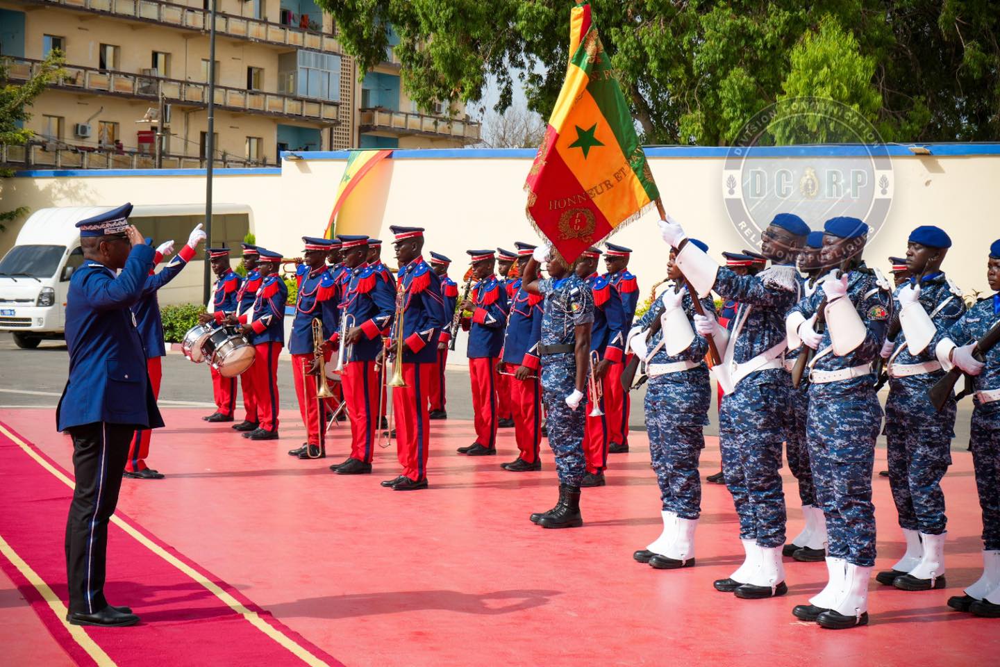 Gendarmerie nationale : les contingents SENFPU 1-18 et 2-18  MONUSCO reçoivent le drapeau national - Image 3
