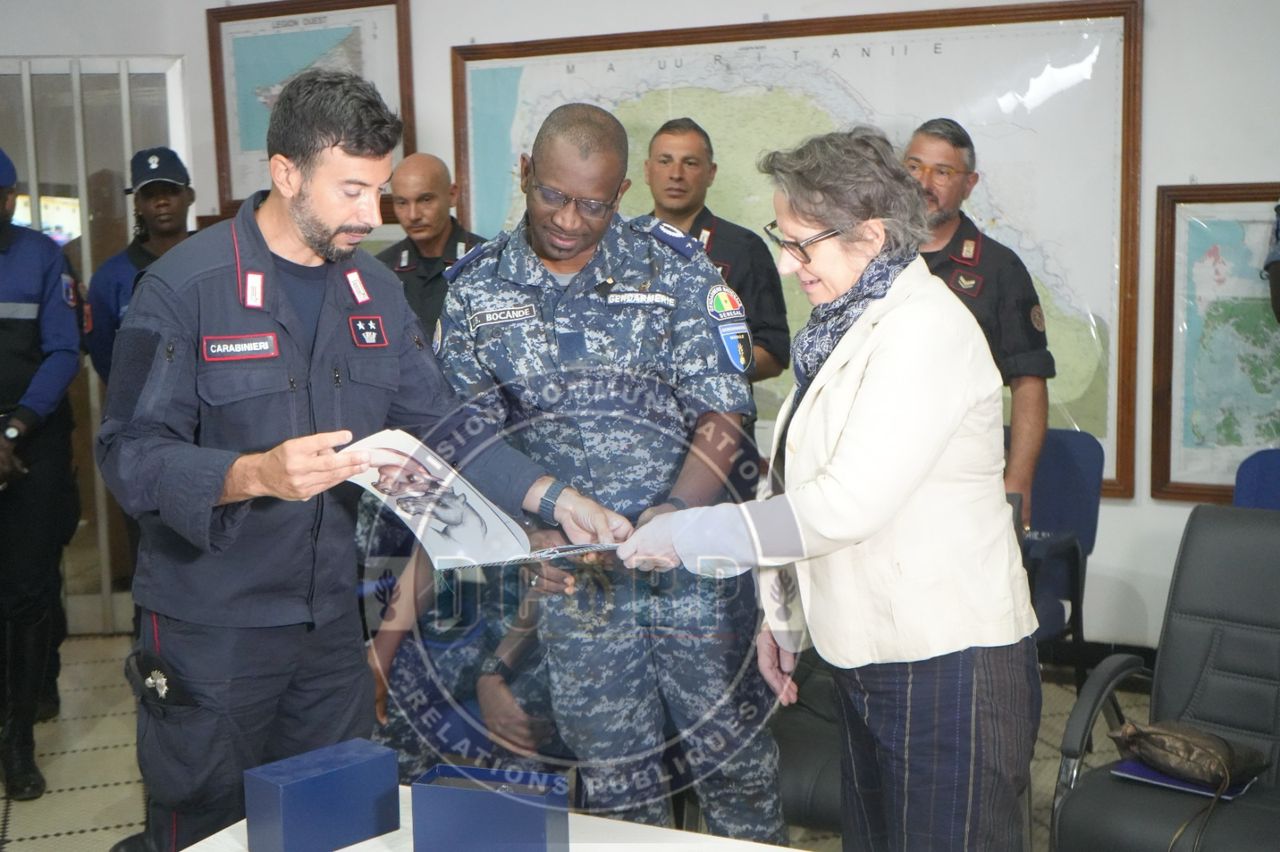 Coopération avec l'Arma dei Carabinieri : formation à l’utilisation des chevaux dans le maintien de l’ordre - Image 2