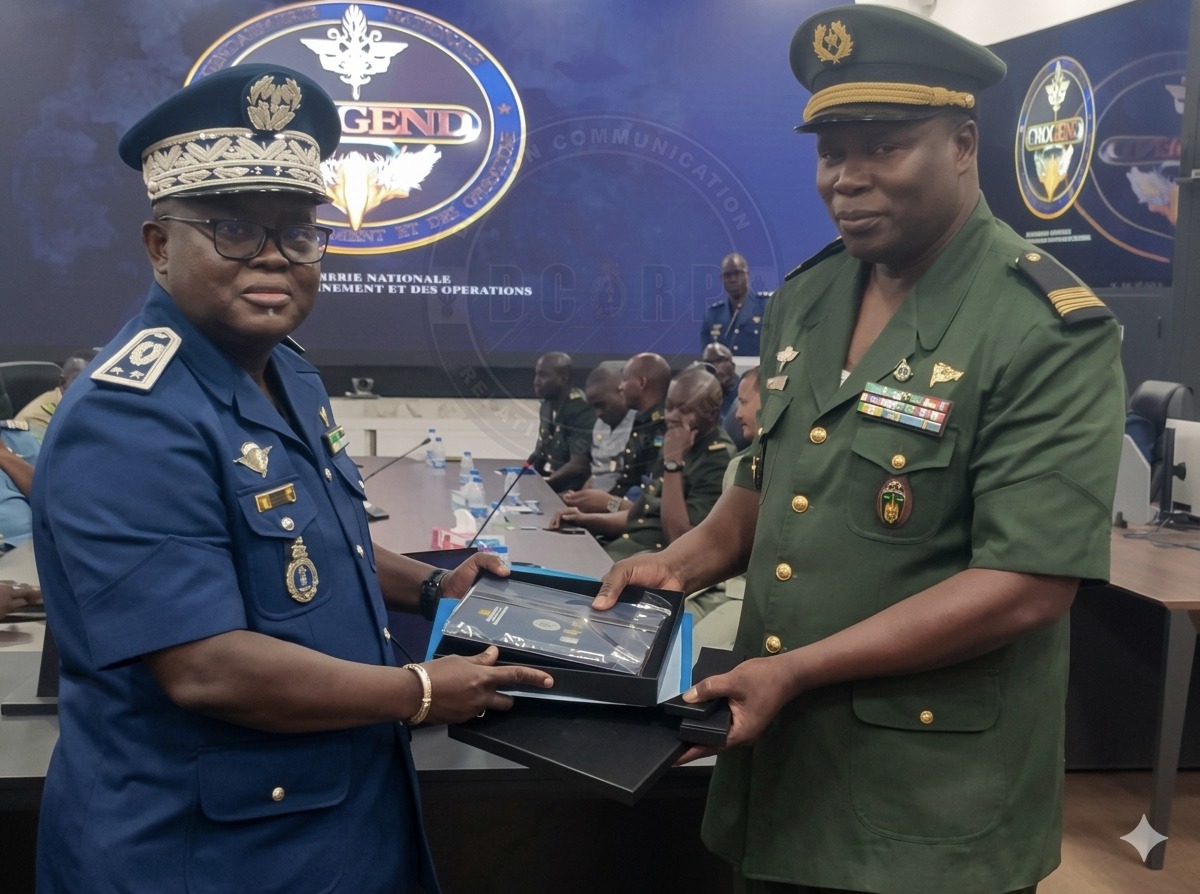 Visite des auditeurs de la 5e promotion de l'école supérieure de guerre (ESG) à la Gendarmerie nationale