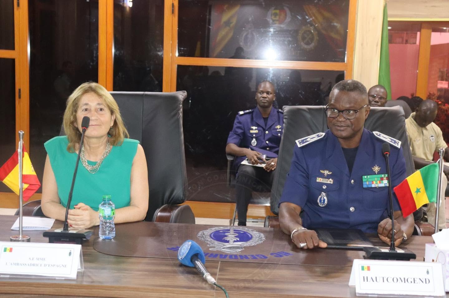 Coopération Sénégal - Espagne : la Gendarmerie nationale décore des personnels de la Guardia Civil - Image 5