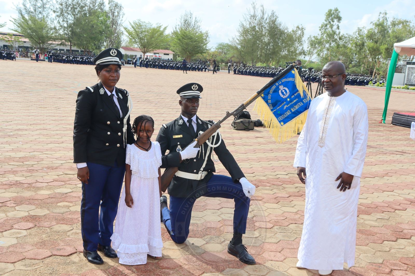 Fin de formation de la 56e promotion de l’école des sous-officiers de la Gendarmerie nationale : 1971 élèves gendarmes prêts à servir. - Image 1