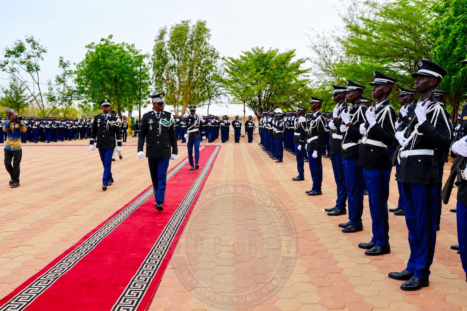 Fin de formation de la 56e promotion de l’école des sous-officiers de la Gendarmerie nationale : 1971 élèves gendarmes prêts à servir. - Image 3