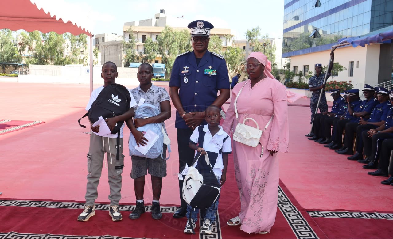 Cérémonie de remise de kits scolaires au profit des orphelins de Gendarmes